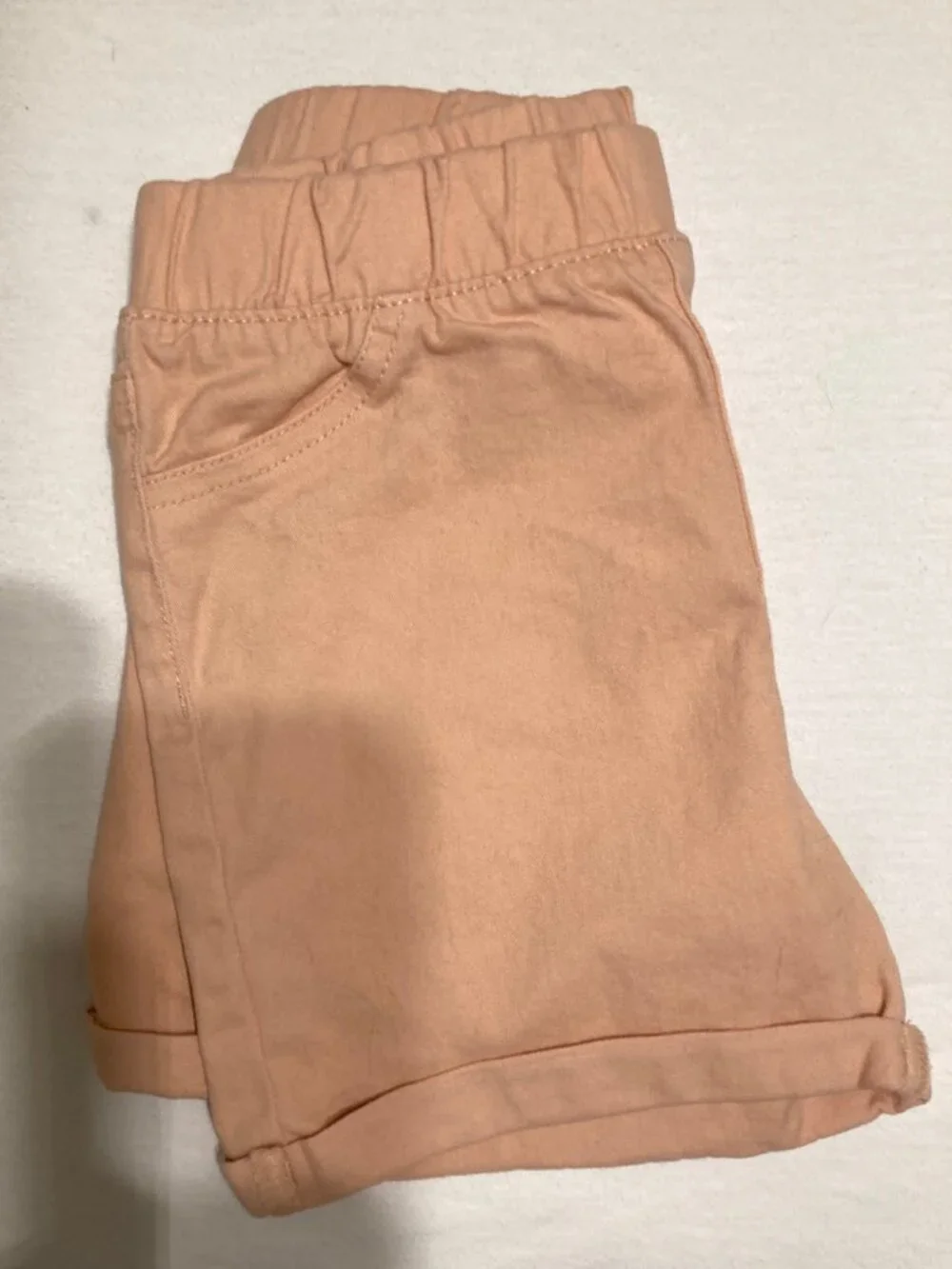365Kids from Garanimals Girls Pull-on Shorts Peach/Apricot Size 6 Like New!